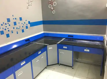 Modular Laboratory Furniture — 10
